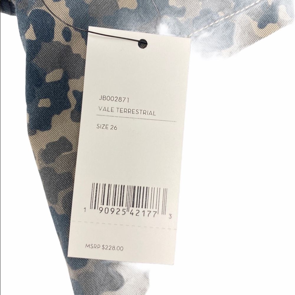 J BRAND**Evia Vale Terrestrial Shorts*Size 26 $228 - Picture 11 of 12